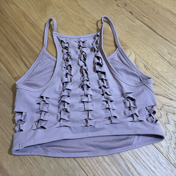 Mauve Cut-Ou Back Sports Crop - Picture 3 of 3